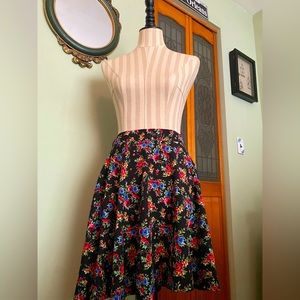 Skirt by sensational collection  🌺🌺🌺